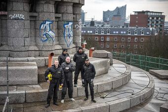 Reinigung Bismarck-Denkmal in Hamburg